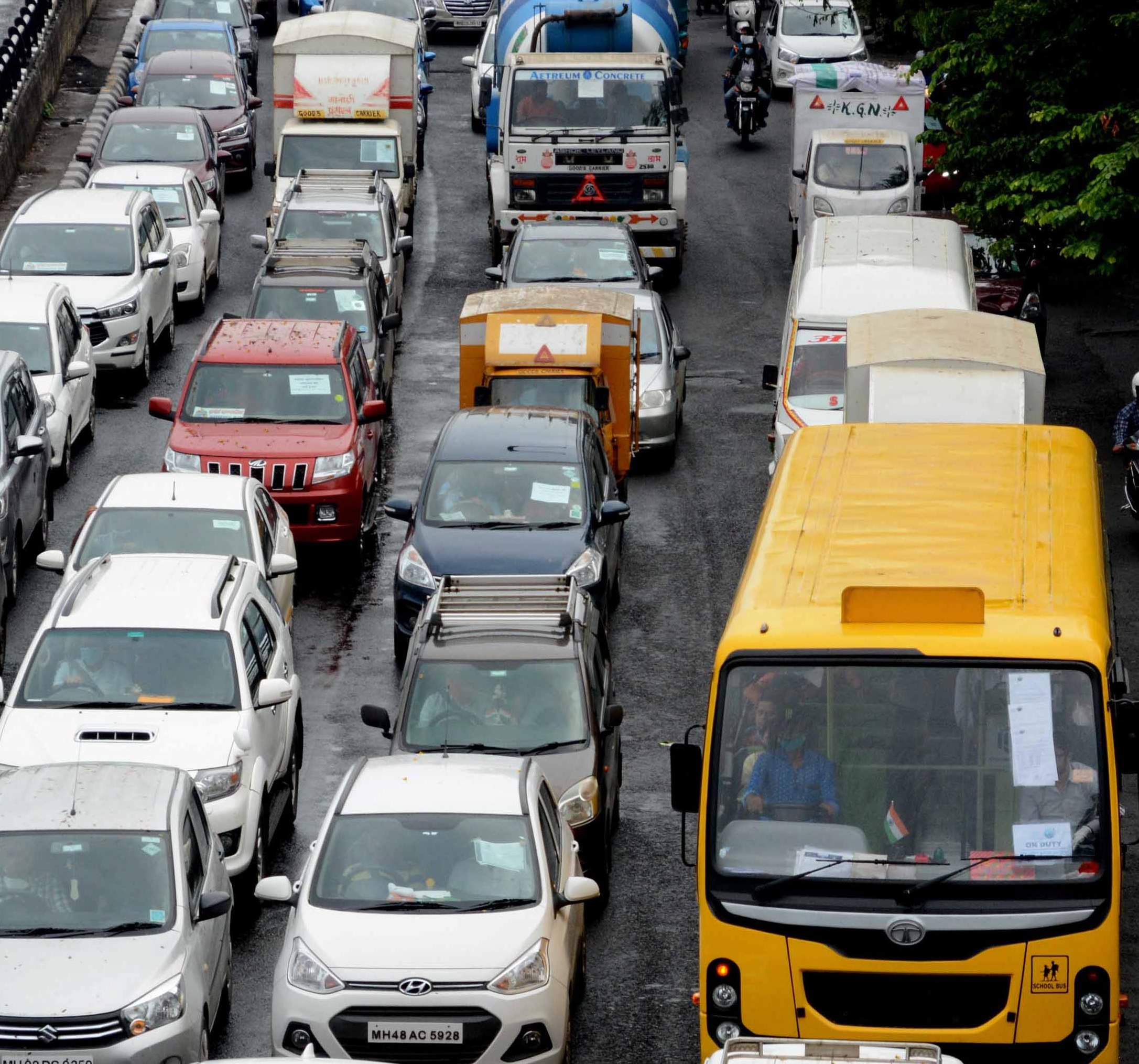 Barricades At International Airport Hinder Smooth Floor Of Traffic Motorists