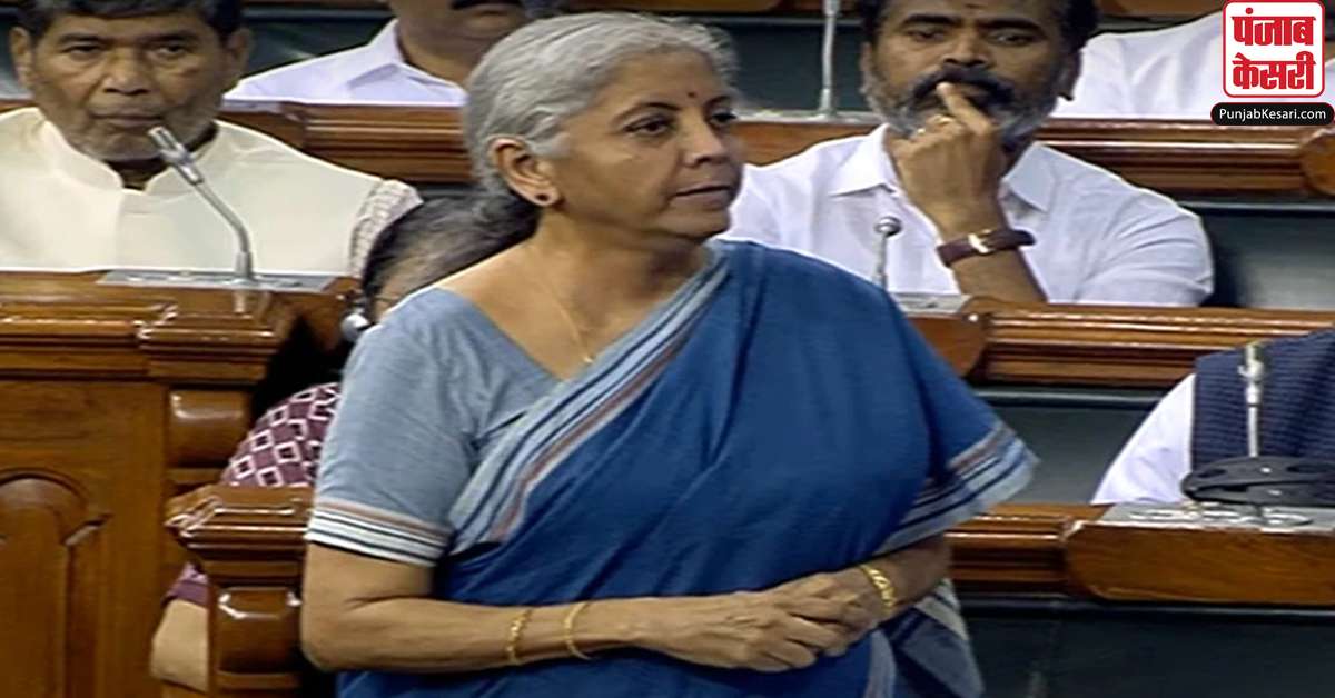 Nirmala Sitharaman : वित्त मंत्री ने कहा - भारत अभी भी सबसे तेजी से बढ़ती अर्थव्यवस्था, मंदी के कोई संकेत नहीं . 