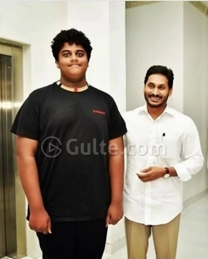 Pic Talk: AP CM Jagan with KTR's son | Gulte - Latest Andhra Pradesh,  Telangana Political and Movie News, Movie Reviews, Analysis, Photos