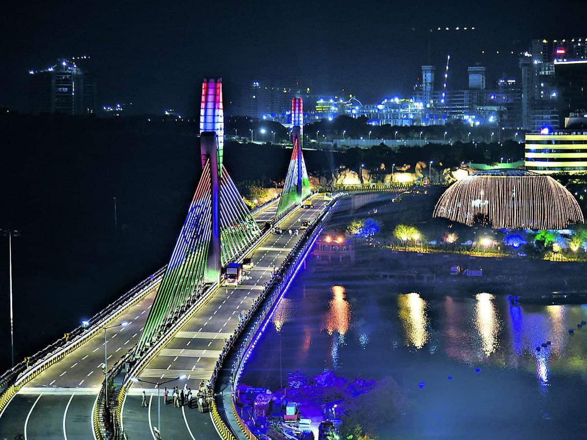 The Iconic 'Durgam Cheruvu Cable Bridge' Is Now Open ✨ | Gulte - Latest  Andhra Pradesh, Telangana Political and Movie News, Movie Reviews,  Analysis, Photos