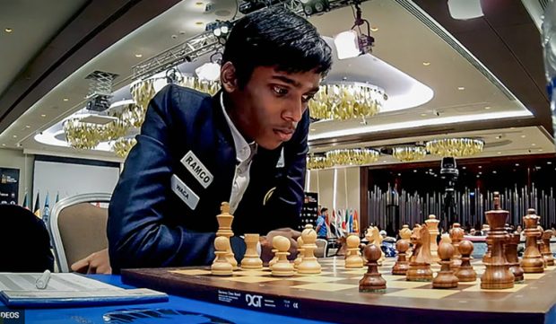 Chess World Cup: Carlsen wins first game vs Gukesh; Erigaisi leads  Praggnanandhaa