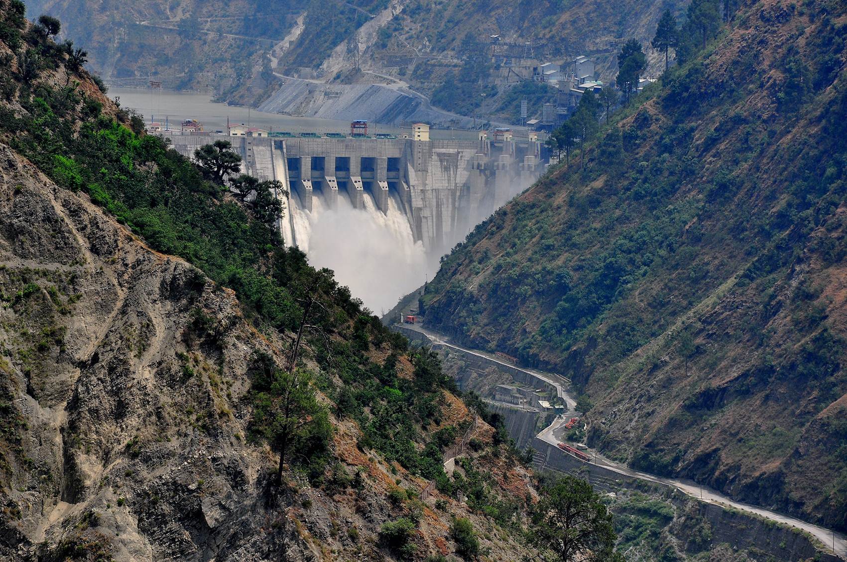 Природный потенциал индии. Пакистан ГЭС. Брахмапутра плотина. Пакистан гидропотенциал. Водные ресурсы Индии.