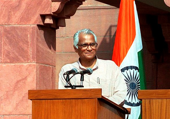 Remembering George Fernandes As He Was, Before He Lost Himself