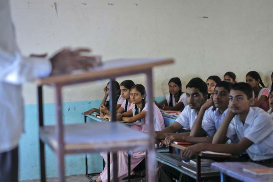 indian high school students reading