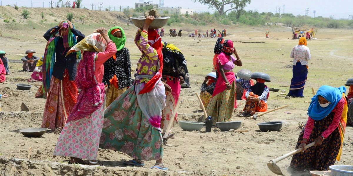 Can MGNREGA Be Reshaped and Reoriented to Help India&#39;s Farmers?