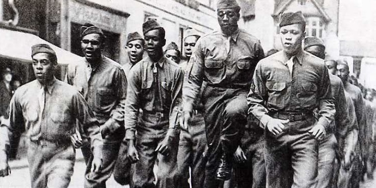These Photos Capture the Lives of African American Soldiers Who Served  During World War II, History