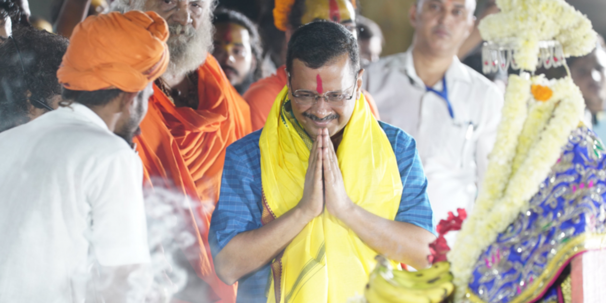 Arvind Kejriwal Shows off His Hindu Credentials and Stirs the Communal Pot