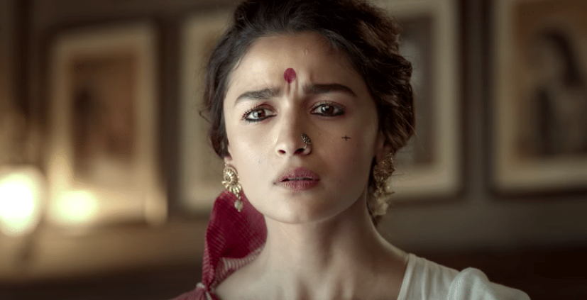 827px x 423px - Alia Bhatt Soars in and as 'Gangubai', Confirms Place as Best Actor in  Commercial Hindi Cinema