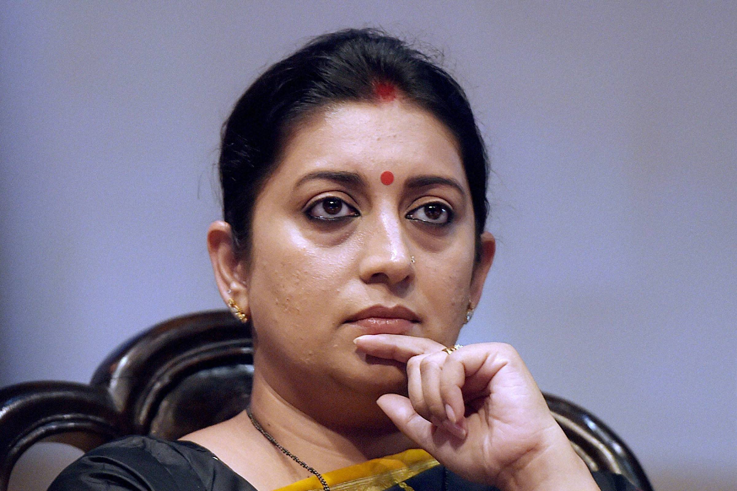 2401px x 1600px - Smriti Irani, Daughter Not Owners of Goa Bar: Delhi HC While Summoning  Congress Leaders