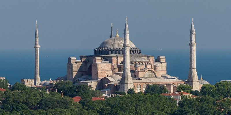 “Laik” Türkiye’de din hâlâ nasıl güç anlamına geliyor?