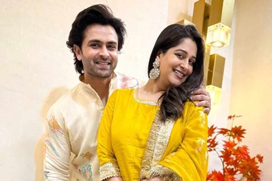 Yetuk anal porno video Kristina Orbakaite bilan porno tomosha qiling