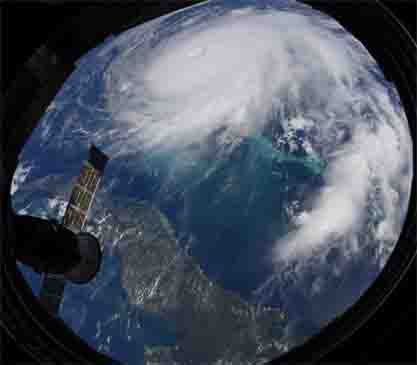 Nasa Astronaut Clicks Hurricane Dorian S Eye In A Close Up